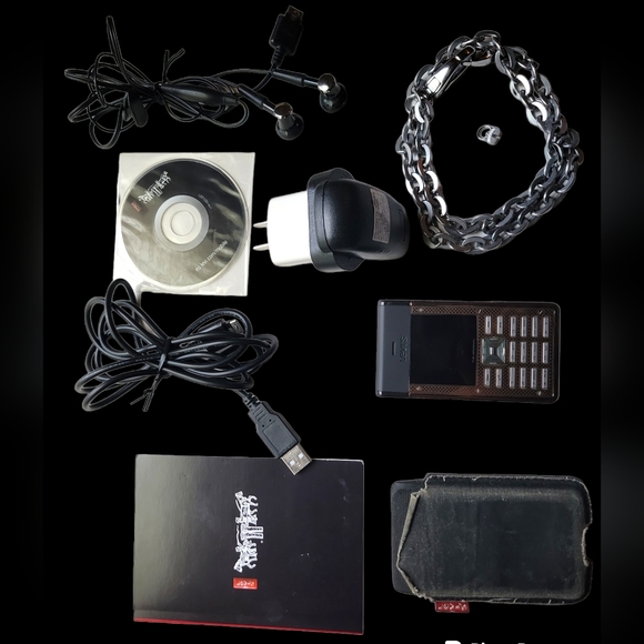 Levis Cel Phone - Picture 7 of 8